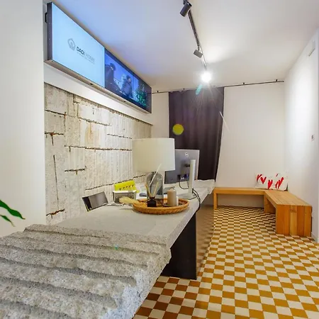 Dadi 1 Hotell 3*